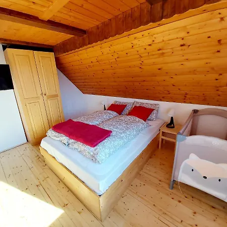 Alpine Village Apartment *