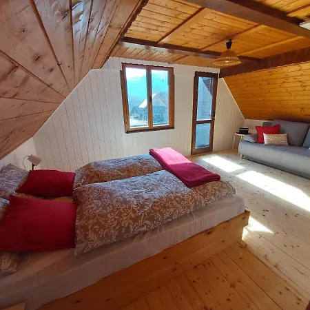 Alpine Village Апартаменты *