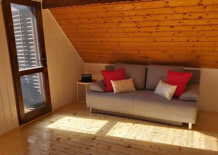 Alpine Village * בוהין