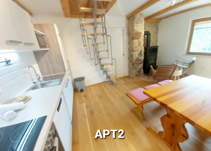 Alpine Village דירה